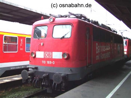 110 169 steht am 03.09.2006 auf Gleis 1 in Osnabrück
